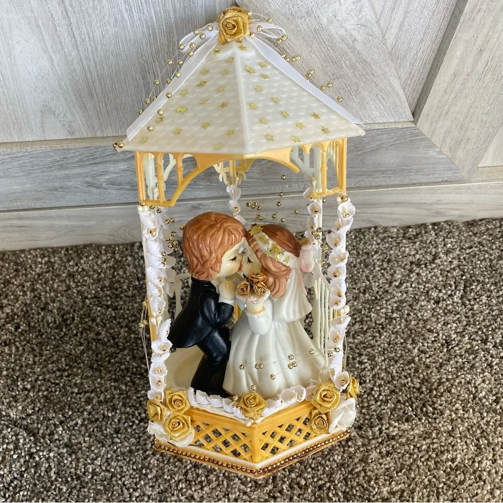Vintage ~Wedding Cake Topper~Bride &~Groom Brunette Red Heads Ceramic Couple